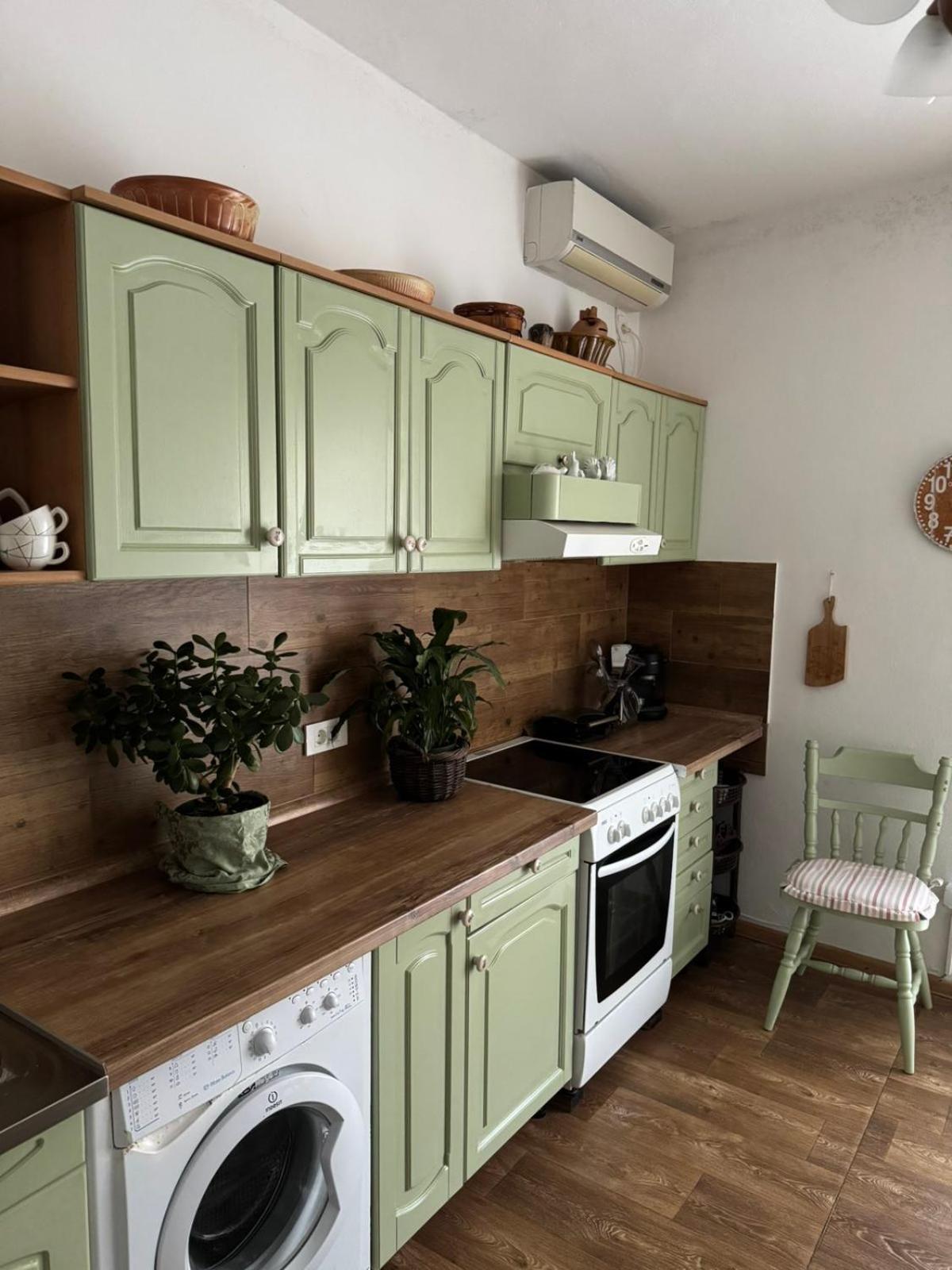 M&B Apartment Kotor Luaran gambar