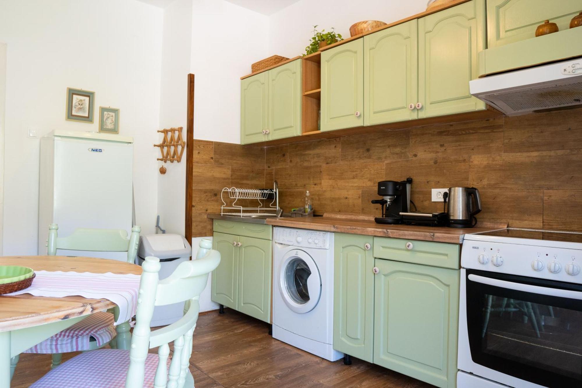 M&B Apartment Kotor Luaran gambar
